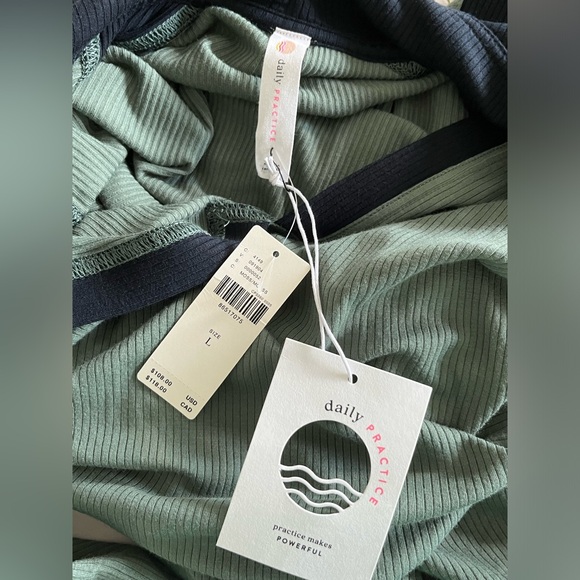 NWT Anthropologie Daily Practice VNeck Ribbed Sweater Dress Size Large - Picture 8 of 10